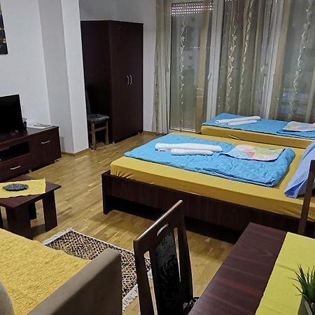 Center Apartment Delfina Ohri Dış mekan fotoğraf