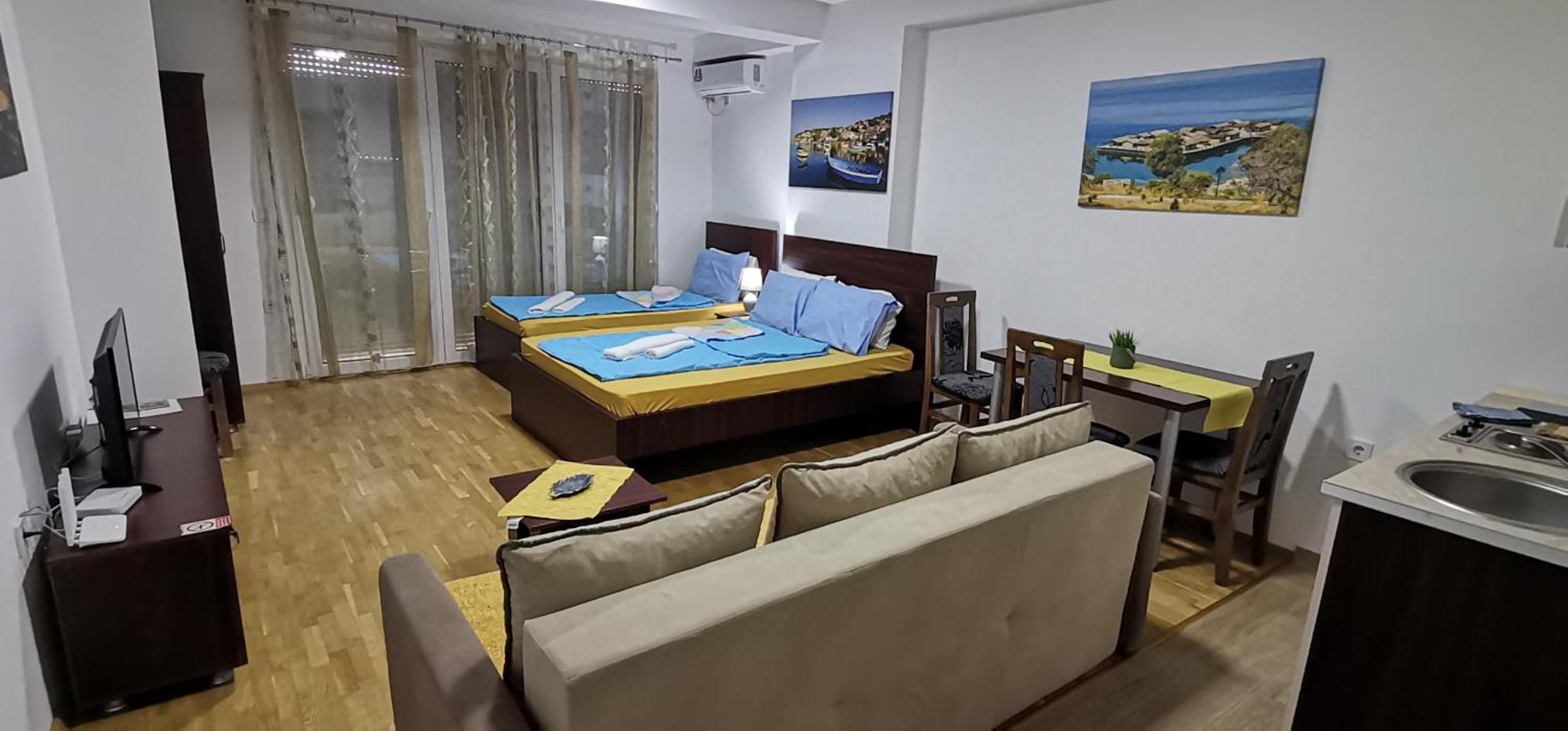 Center Apartment Delfina Ohri Dış mekan fotoğraf