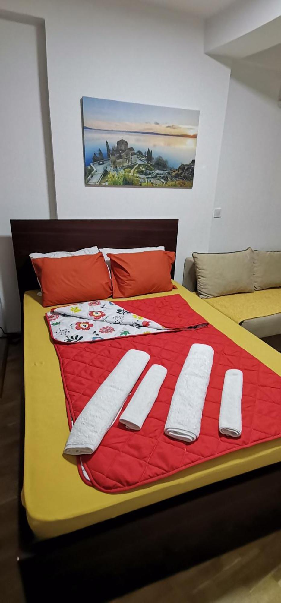 Center Apartment Delfina Ohri Dış mekan fotoğraf